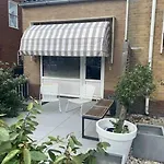 Feriehus Tiny Beachhouse - Free Parking *