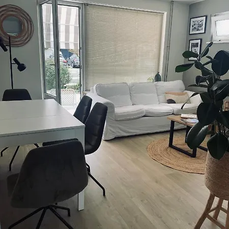 Tiny Beachhouse - Free Parking Дом отдыха Нордвейк-ан-Зее