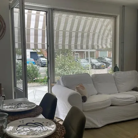 Holiday home Tiny Beachhouse - Free Parking *